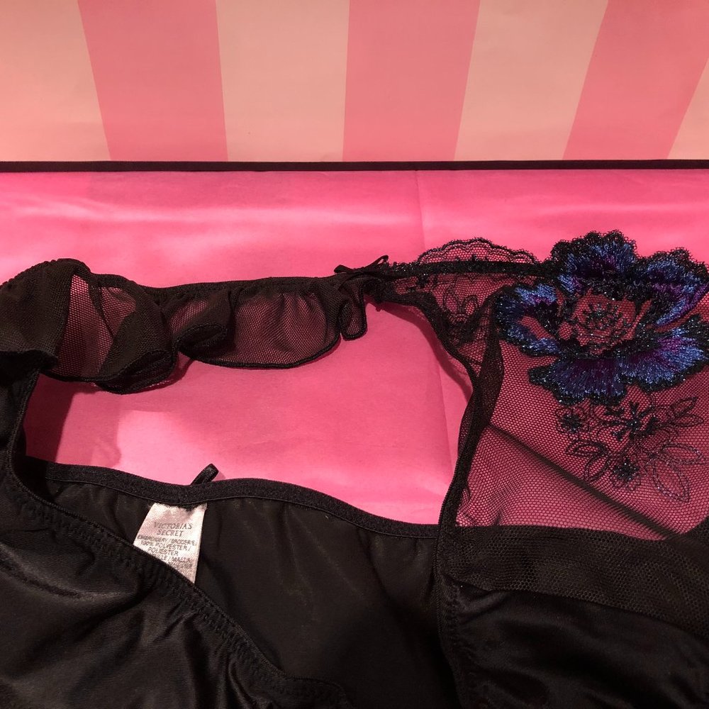 VICTORIA'S SECRET SET TWO - Picture 5 of 10